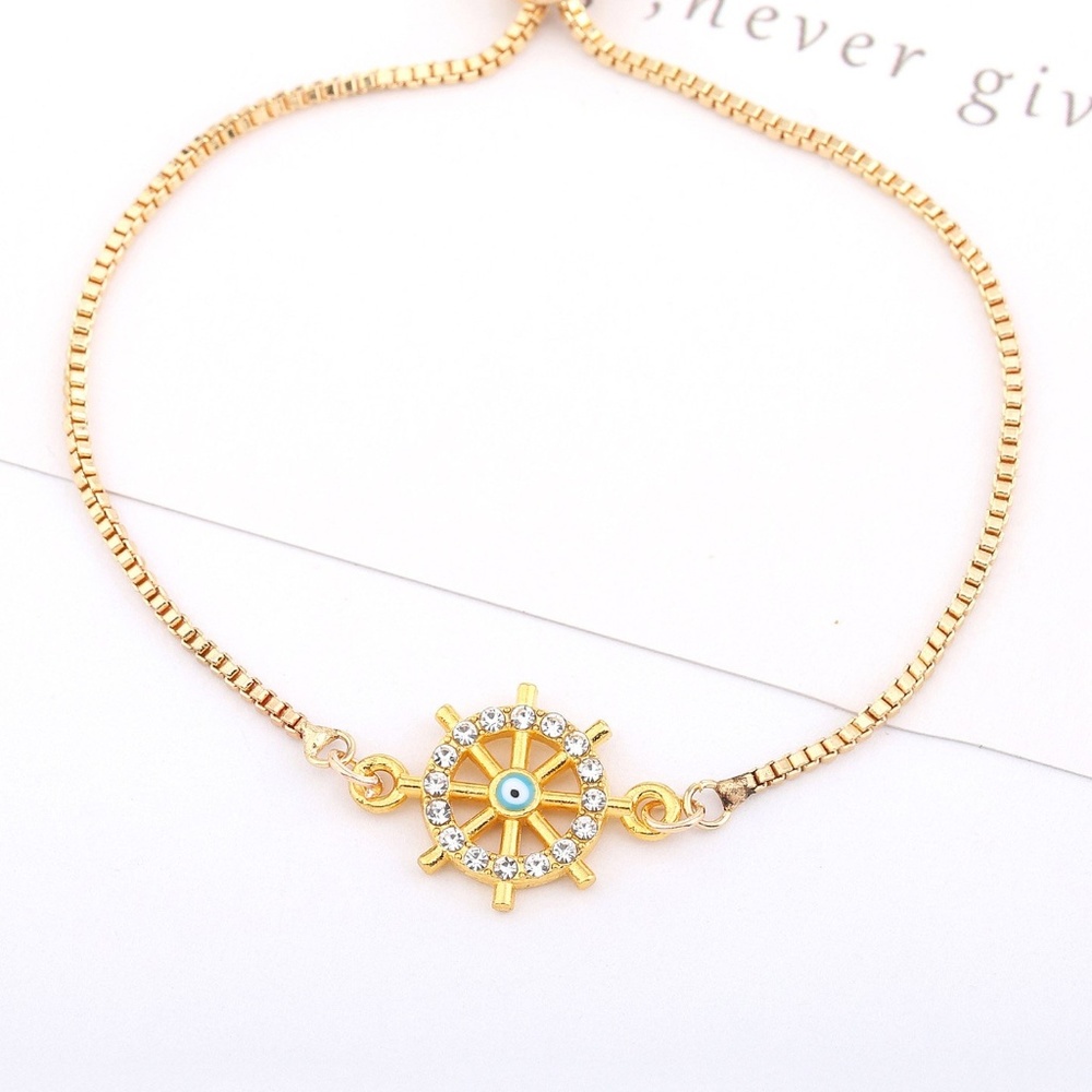 Gold Rhinestone Detail Chain Bracelet